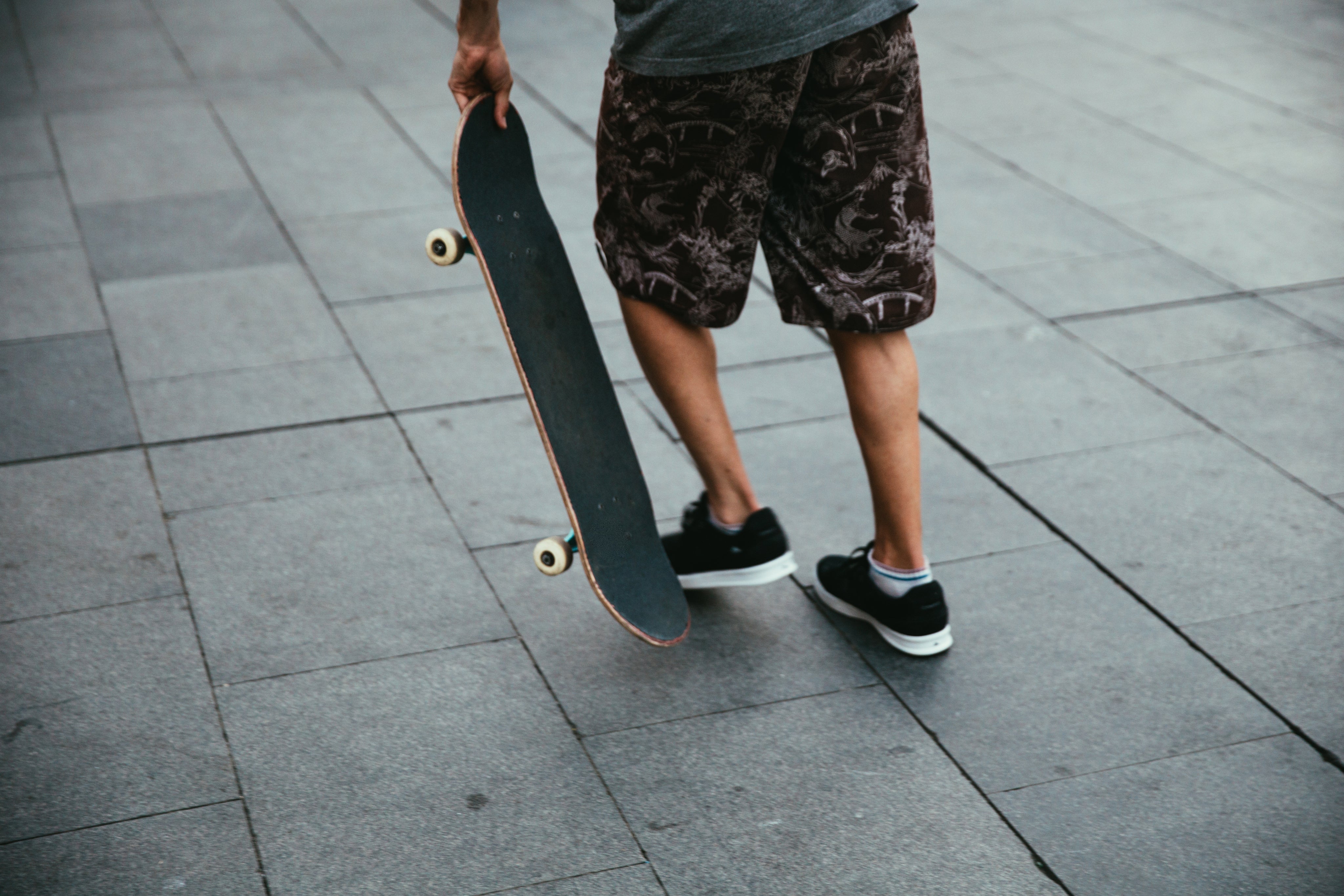<em>Alex Skate</em>
